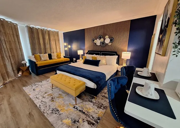 Luxury Lakeview Getaway 1 Mile Universal Studios
